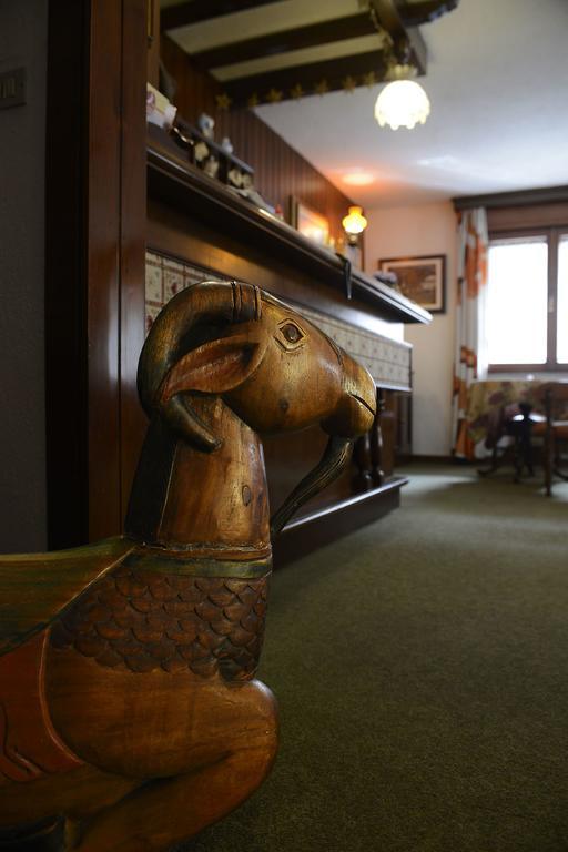 Hotel Meuble Meridiana Valtournenche Dış mekan fotoğraf
