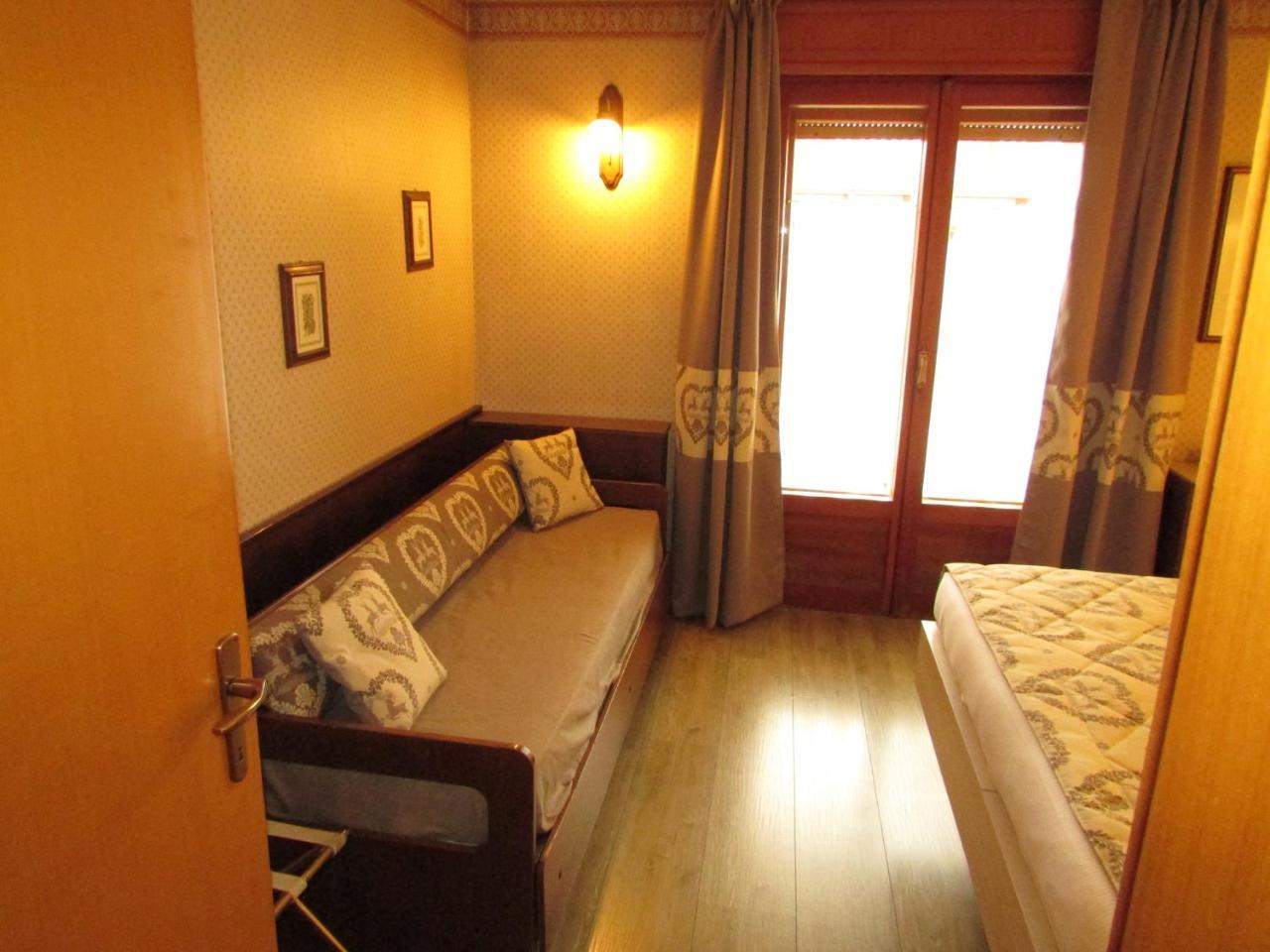 Hotel Meuble Meridiana Valtournenche Dış mekan fotoğraf