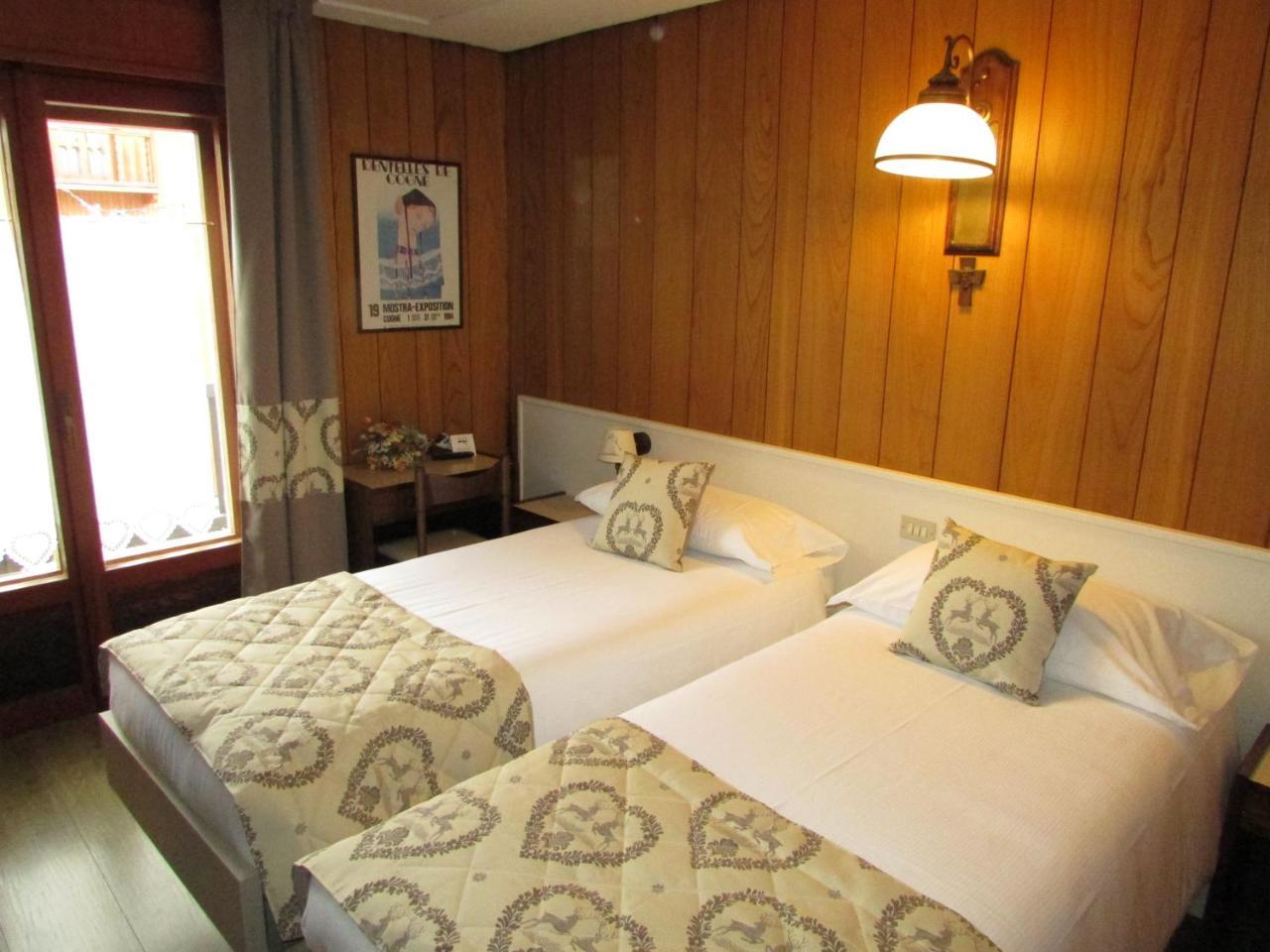Hotel Meuble Meridiana Valtournenche Dış mekan fotoğraf